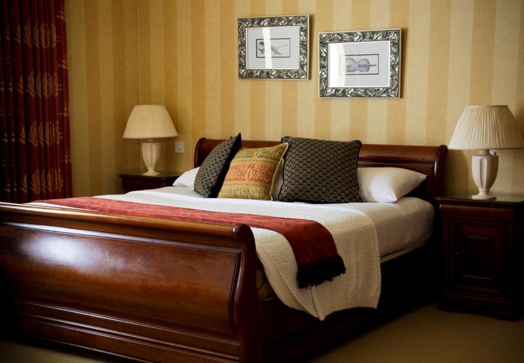 Ardmore Country House Hotel Westport Room photo